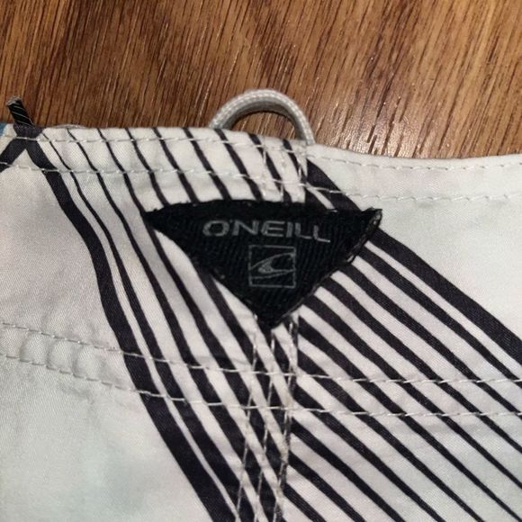 O’Neill Mens Board shorts: Size 32   - Picture 3 of 7